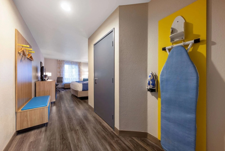 Days Inn Lathrop
