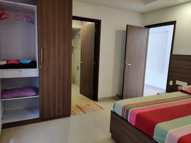 Aarju Luxurious Wave