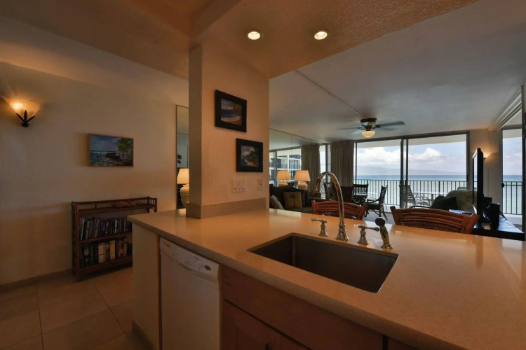 Hololani Resort