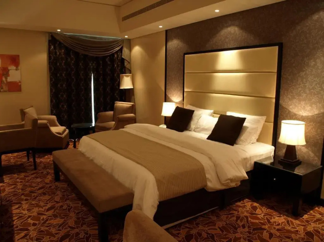 Paragon Hotel
