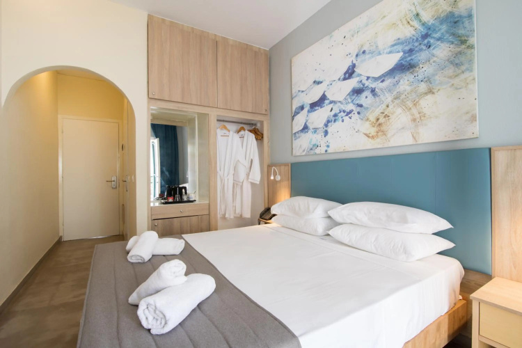 Opera Blue Hotel