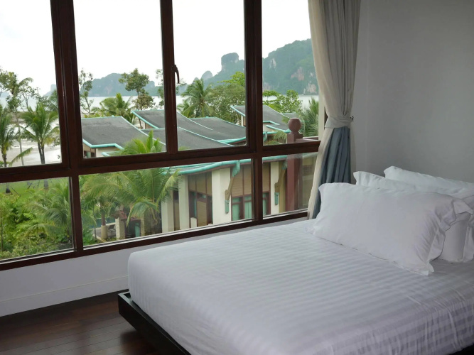 Amatapura Luxury Beachfront Resort