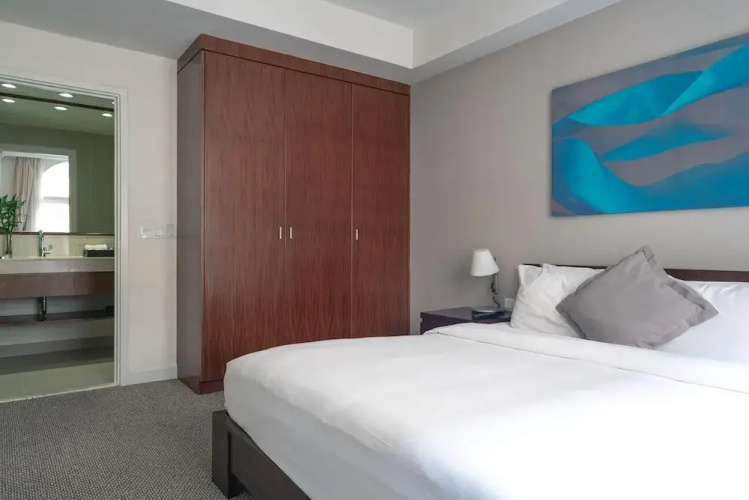 Central Mansions Serviced Apartment