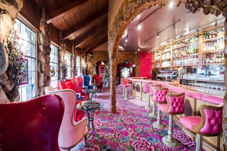 Madonna Inn photo 22