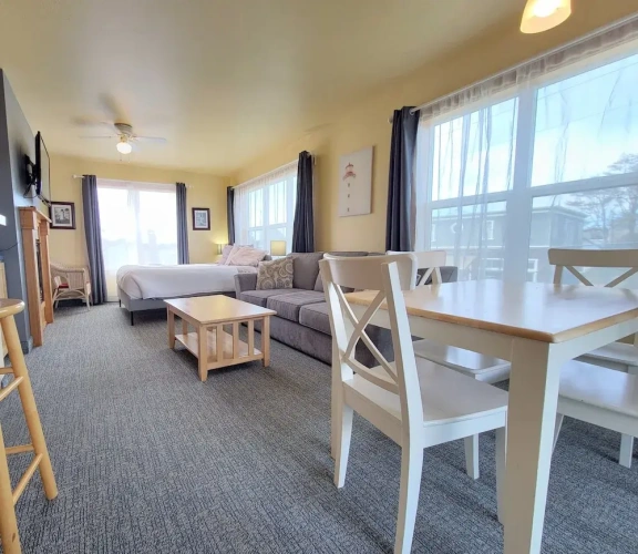 1 Bedroom Suite