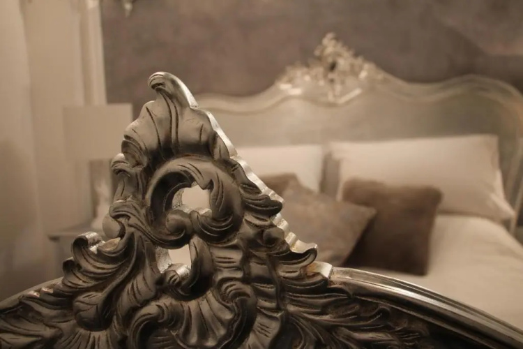 DRRome Spanish Luxury Suites