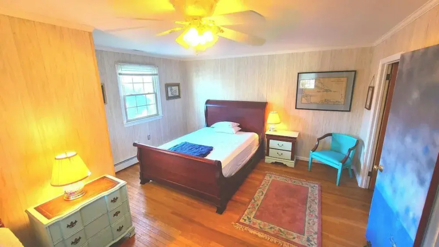 Laurel Street 323