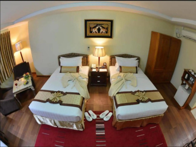 Grand Palace Hotel