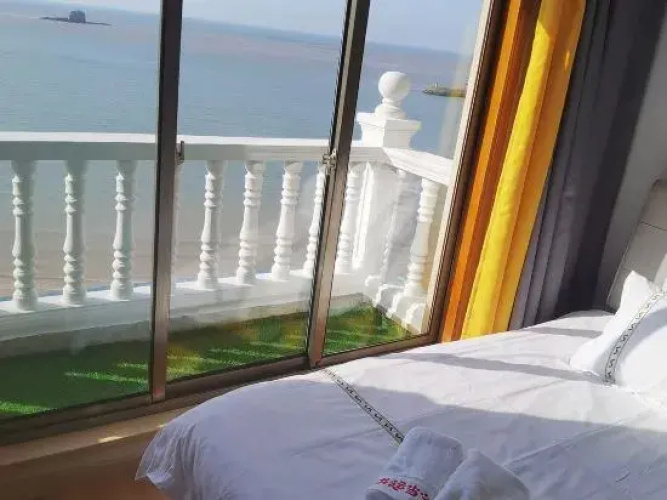 Occipital sea hotel