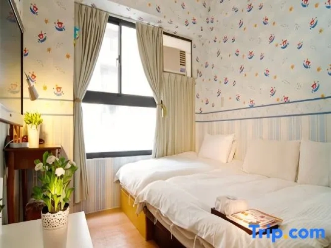 Standard Triple room