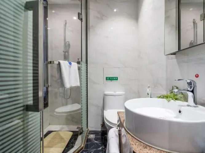 Liangshan Hotel
