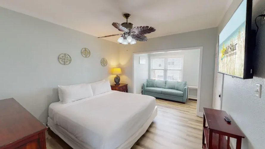 Recently Updated Home w/ Private Pier/boat Slip