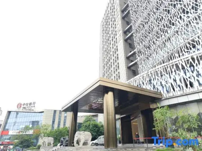 Kelton International Hotel
