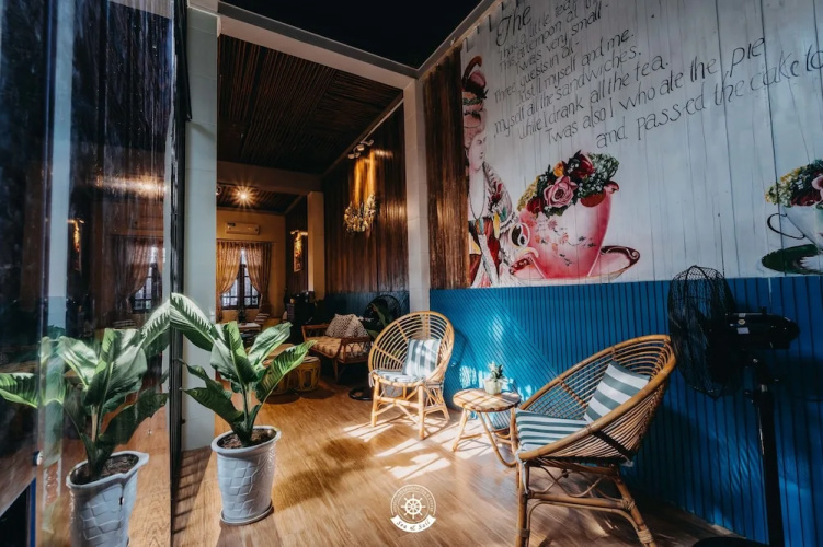 Sea & Sail Hostel