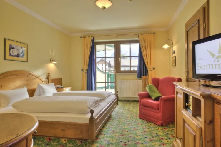1 Bedroom Standard Double room with balcony and with garden view