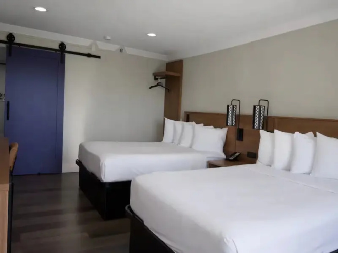 Standard Sextuple room