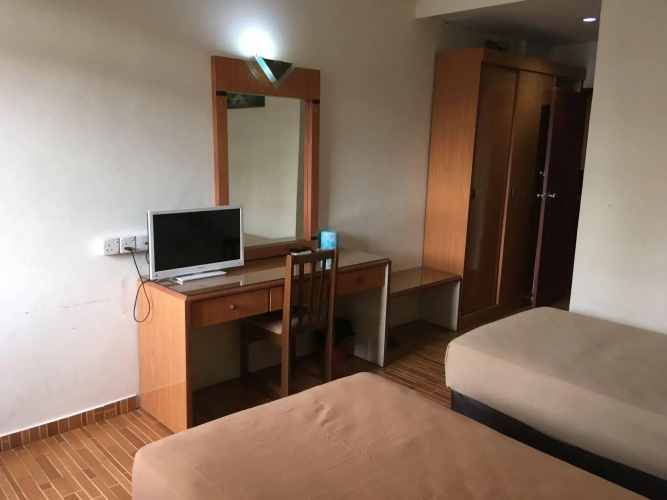 Paradise Hotel