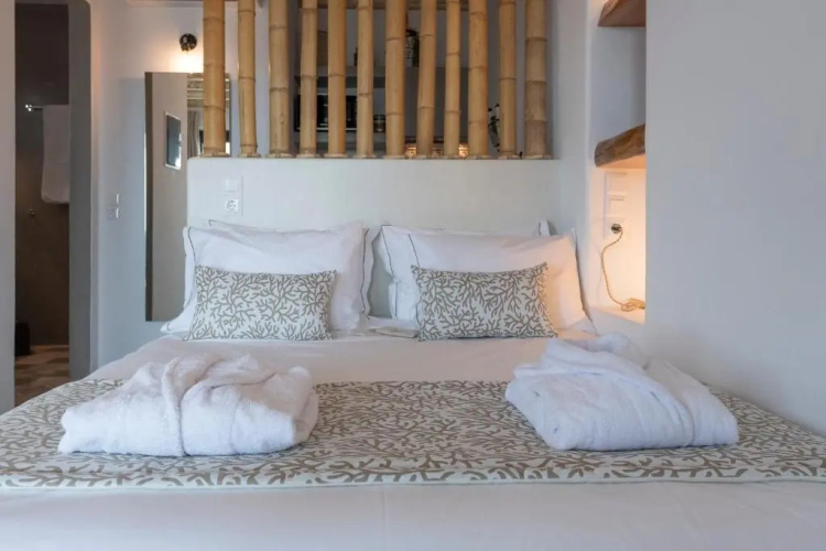 Aelia Suites Milos