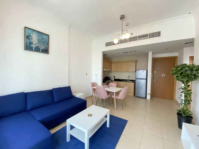 Lux BnB MayFair Tower Business Bay