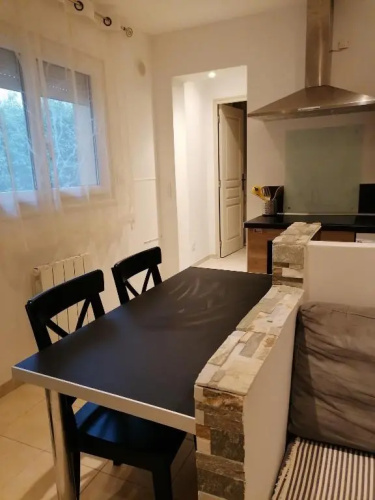 Appartement T2 Rez de villa proche bord de mer