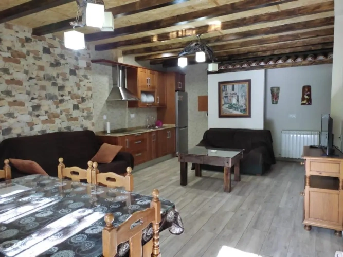 3 Bedrooms Chalet