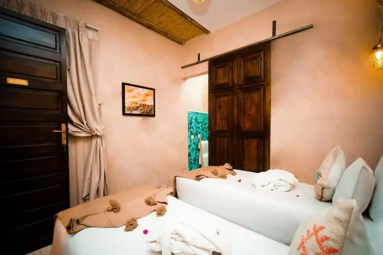 Deluxe Twin room