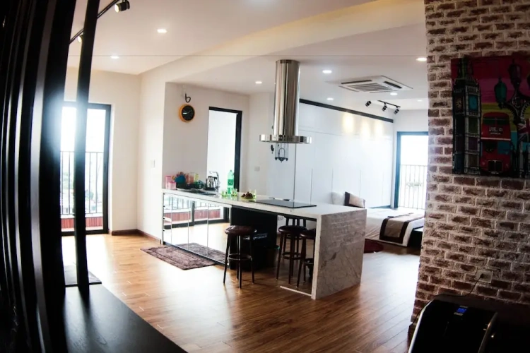 Apartment with balcony