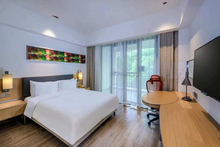 Standard Double room with balcony and with garden view