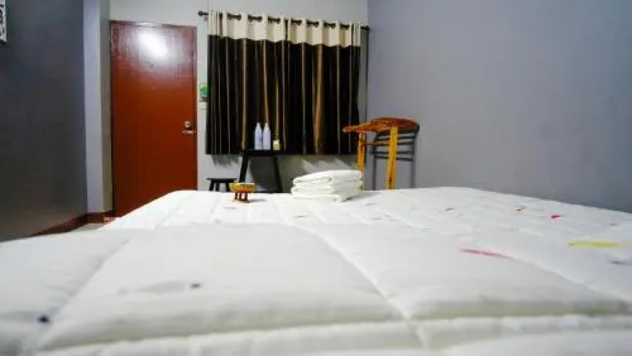 Baan Ha Guest House