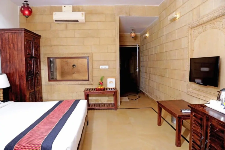 Deluxe Double room with balcony and with view