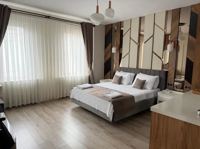 Classic Double room with city view