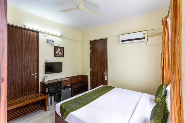 Park View Studios And Service Apartment