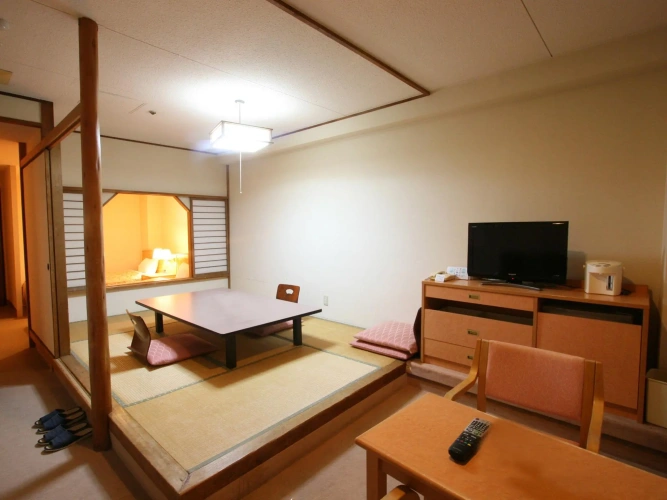 Standard Twin room with view