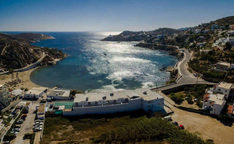 Vari Beach Hotel