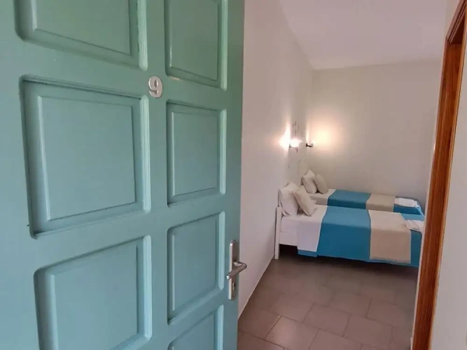 1 Triple room