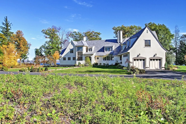 Stunning South Hero Home On Lake Champlain W/ View - Colchester, VT