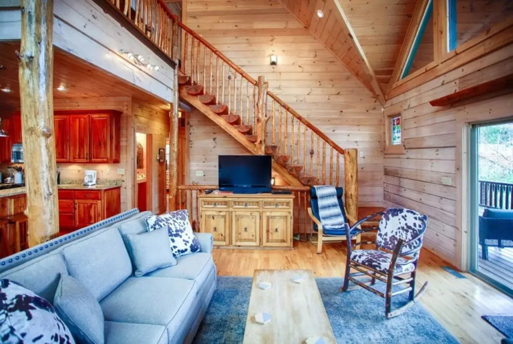 Aska Lakeside Lodge