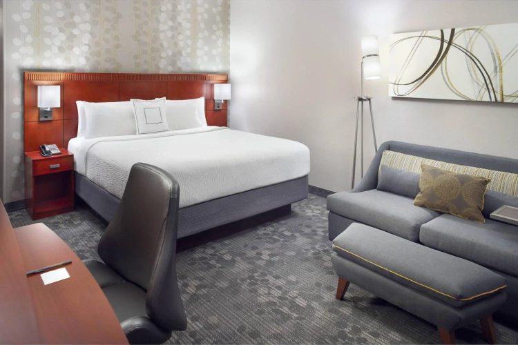 Courtyard by Marriott Charlotte Southpark