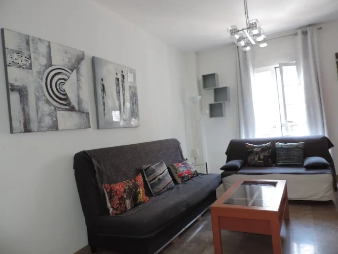 2 Bedrooms Apartment