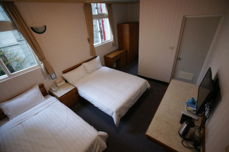 Rich Zone Hotel