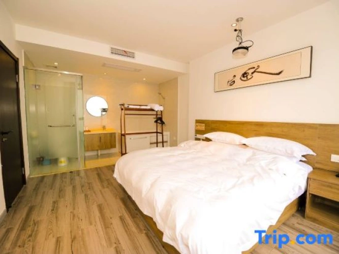 Deluxe Family Suite