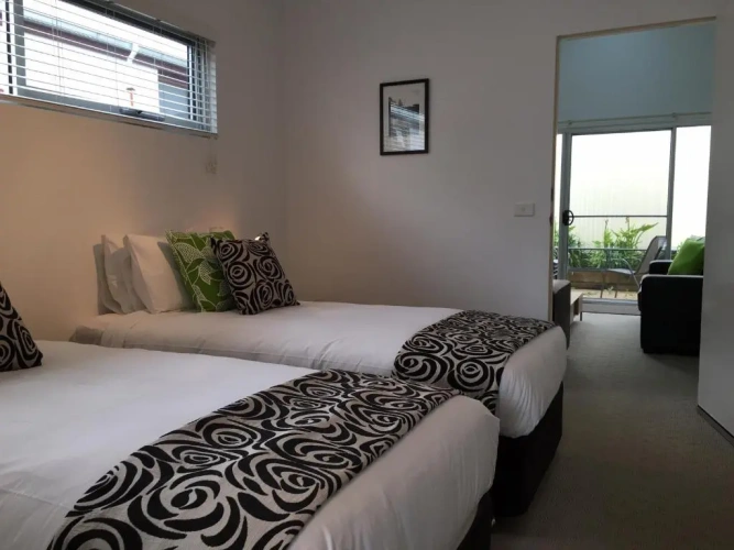 2 Bedrooms Apartment