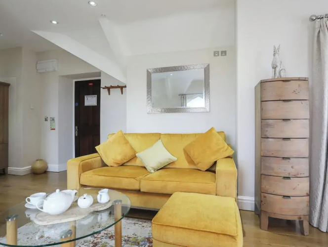 Harlech Apartments - Gwern