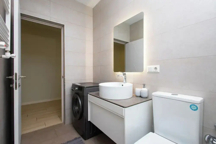 Apartment by Luxe Group PU514