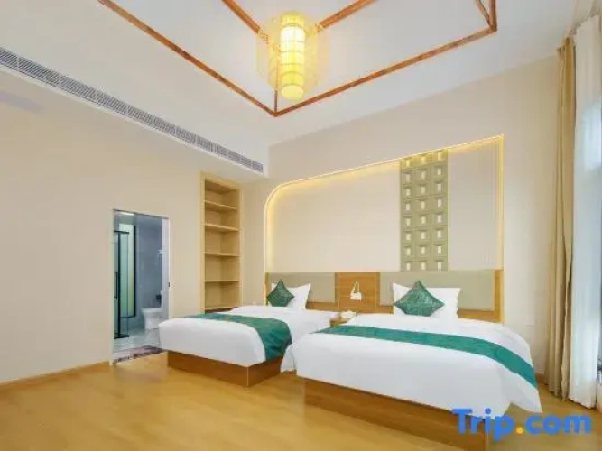 Villa with lake view