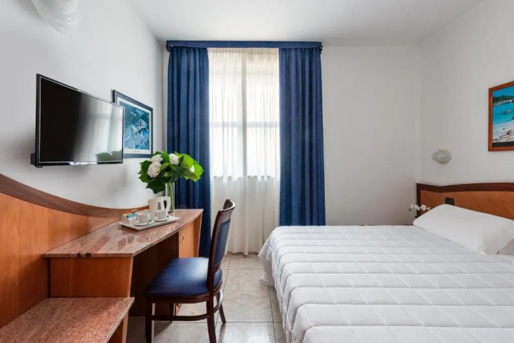 Rivoli Hotel