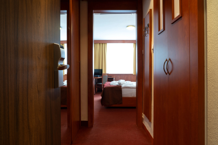 Hotel Tristar