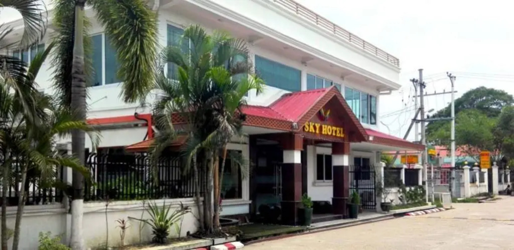Sky Hotel Hlaing Thar Yar Yangon