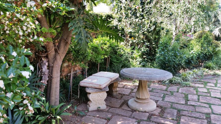 Royal Ridge Guest HouseOver view