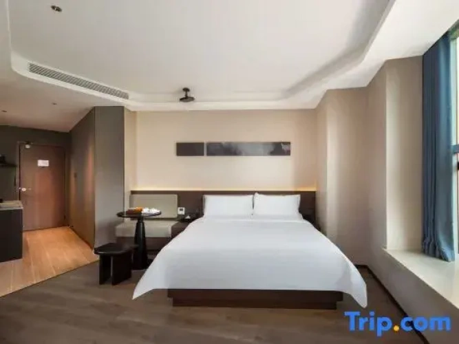 Standard Double room with view